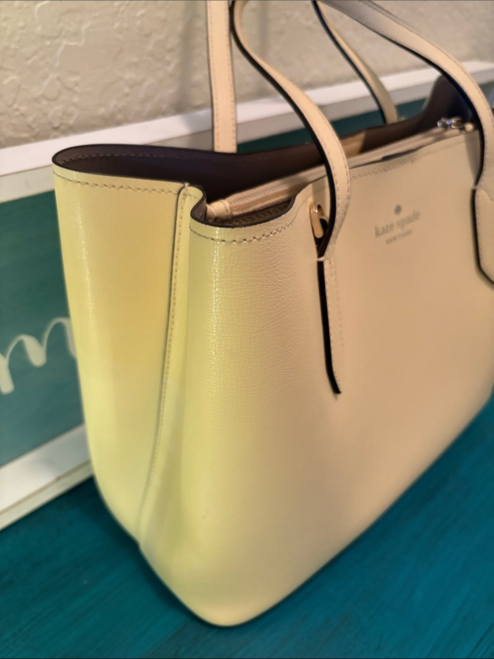 kate spade medium tote ❤️ - Picture 4 of 16